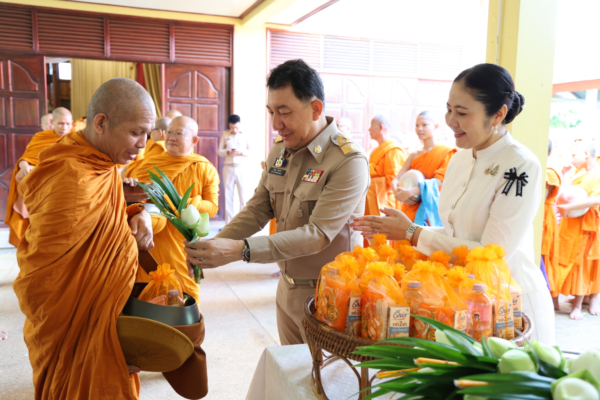 title - สำนักงานการปฏิรูปที่ดินจังหวัดเพชรบูรณ์ร่วมประกอบพิธีเจริญพระพุทธมนต์และตักบาตรถวายพระกุศล สมเด็จพระเจ้าน้องนางเธอ เจ้าฟ้าจุฬาภรณวลัยลักษณ์ อัครราชกุมารี กรมพระศรีสวางควัฒน วรขัตติยราชนารี เนื่องในวันคล้ายวันประสูติ
